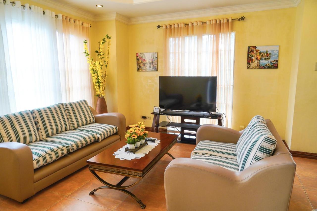 Charming Tagaytay Vacation Home Тагайтай Экстерьер фото