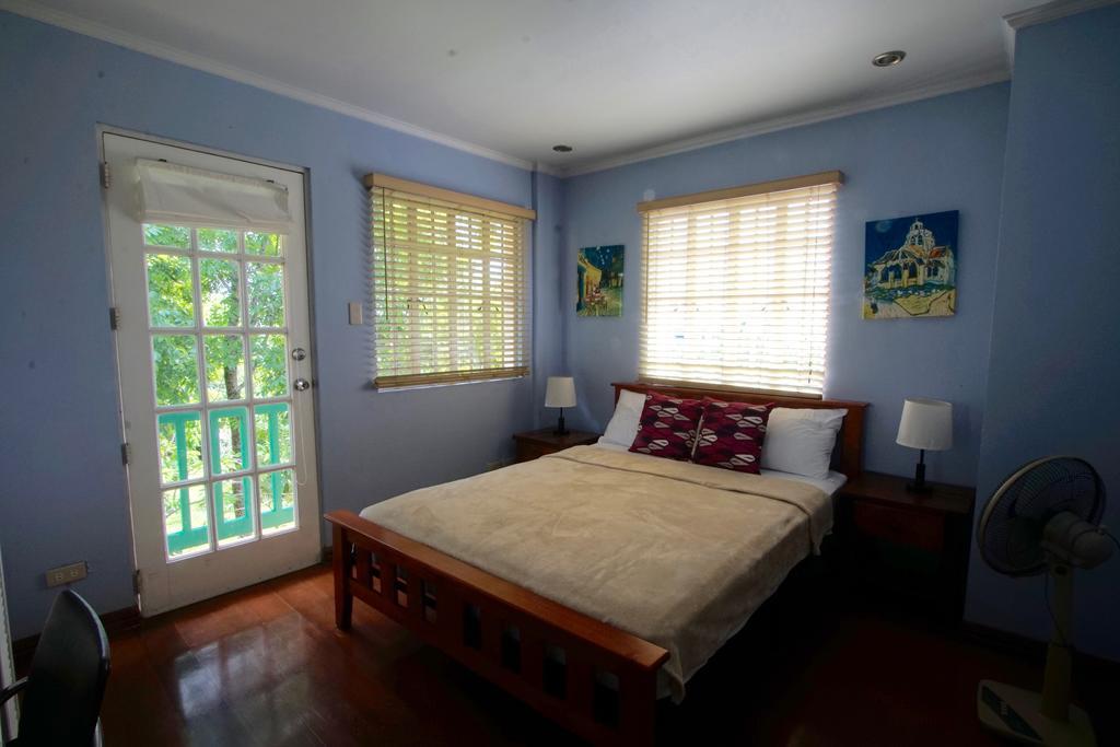 Charming Tagaytay Vacation Home Тагайтай Экстерьер фото