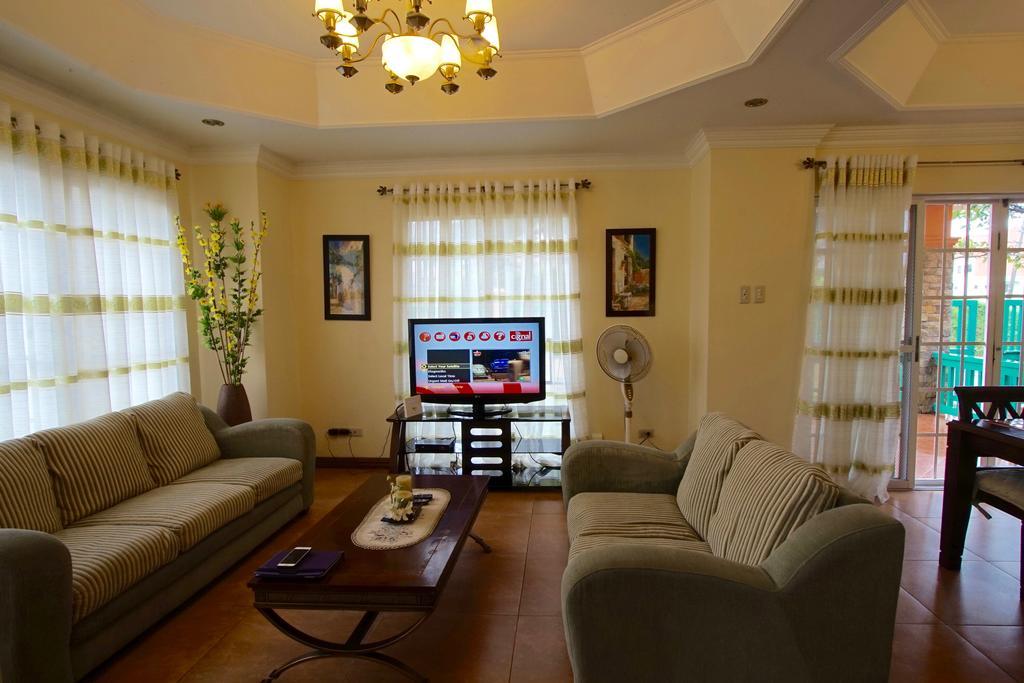 Charming Tagaytay Vacation Home Тагайтай Экстерьер фото